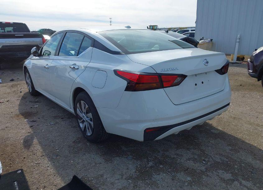 Photo 3 of 2019 Nissan Altima 2.5 S (VIN 1N4BL4BV2KC106943)