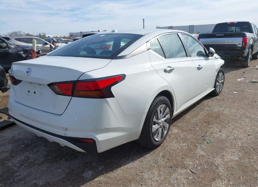 Photo 4 of 2019 Nissan Altima 2.5 S (VIN 1N4BL4BV2KC106943)