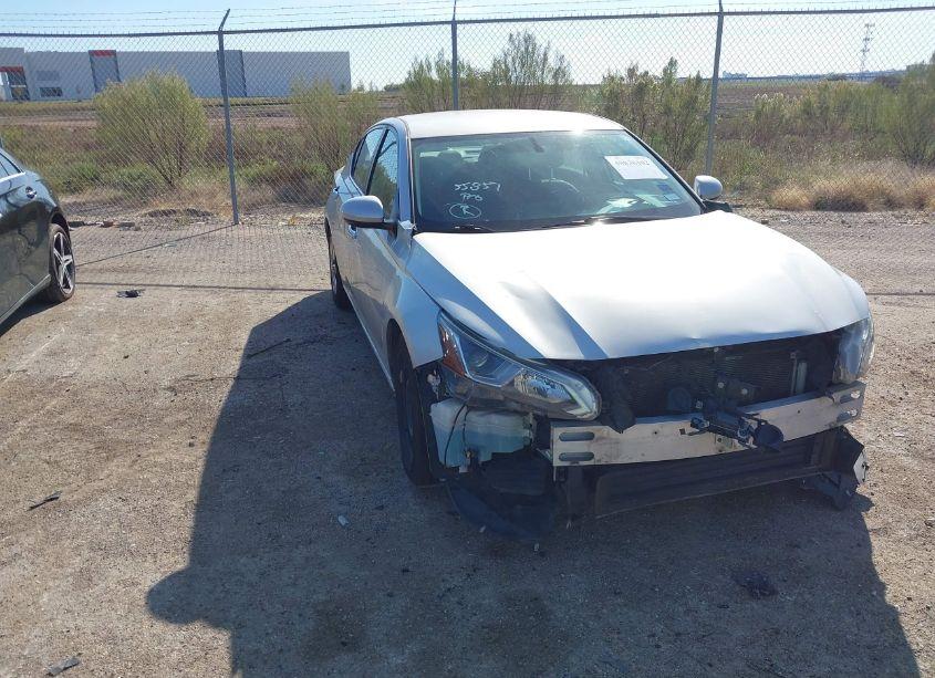 2019 Nissan Altima 2.5 S (VIN 1N4BL4BV2KC124715) main photo