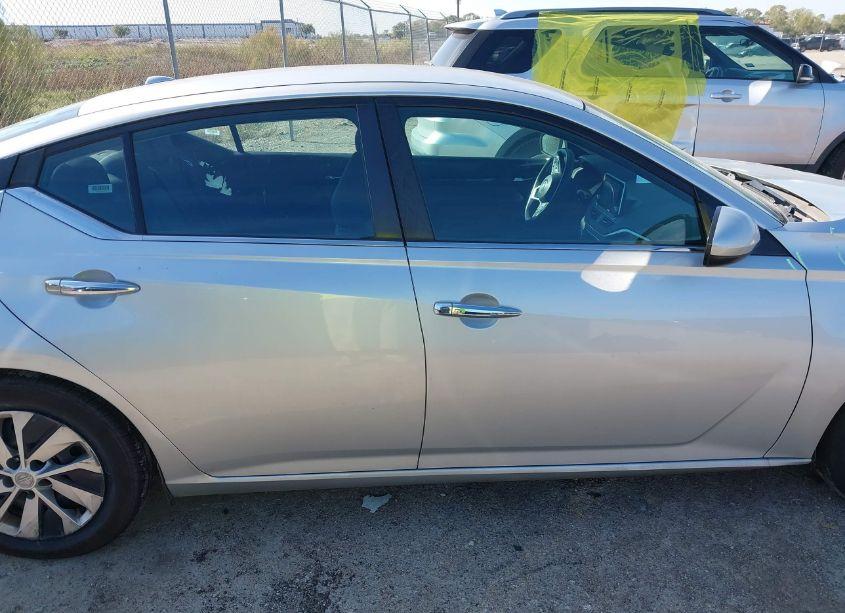 Photo 12 of 2019 Nissan Altima 2.5 S (VIN 1N4BL4BV2KC124715)