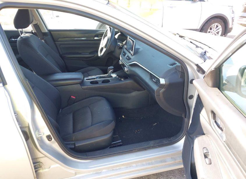 Photo 5 of 2019 Nissan Altima 2.5 S (VIN 1N4BL4BV2KC124715)