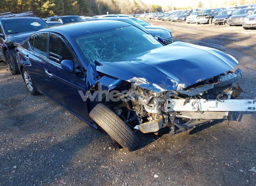 2019 Nissan Altima S (VIN 1N4BL4BV2KC136380) main photo