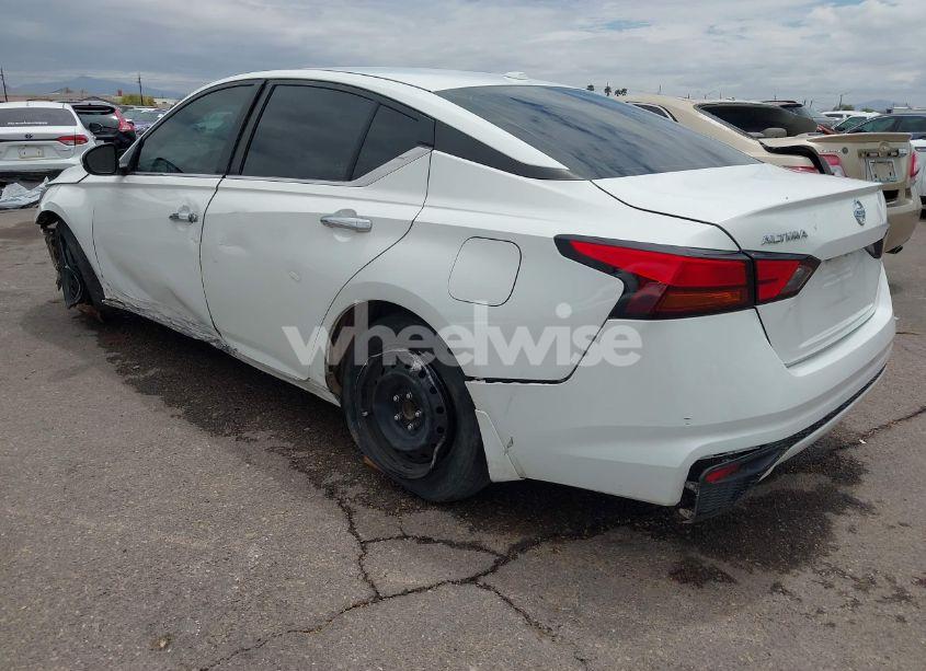 Photo 3 of 2019 Nissan Altima 2.5 S (VIN 1N4BL4BV2KC171081)