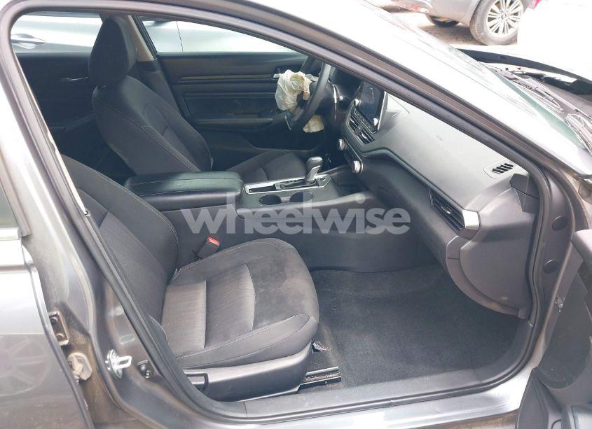 Photo 5 of 2019 Nissan Altima 2.5 S (VIN 1N4BL4BV2KC190861)