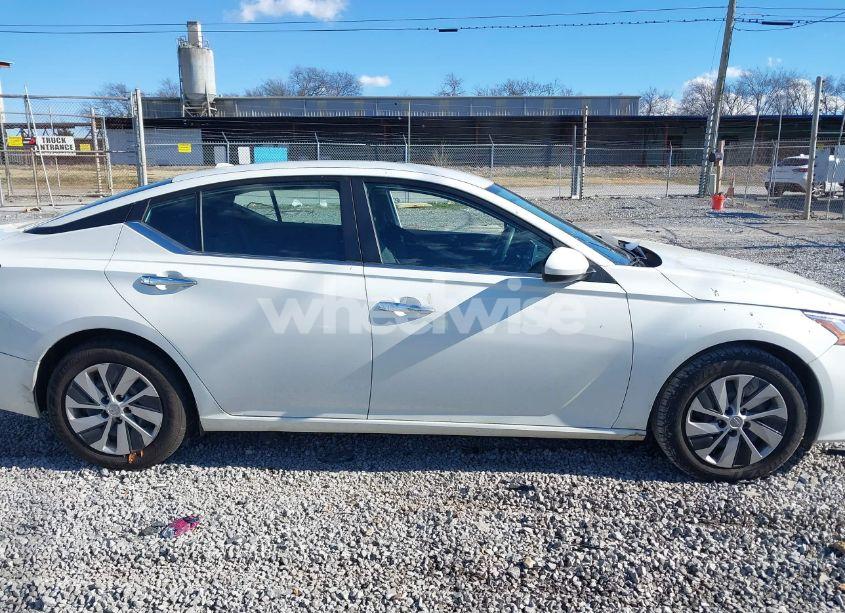 Photo 13 of 2019 Nissan Altima 2.5 S (VIN 1N4BL4BV2KC198507)