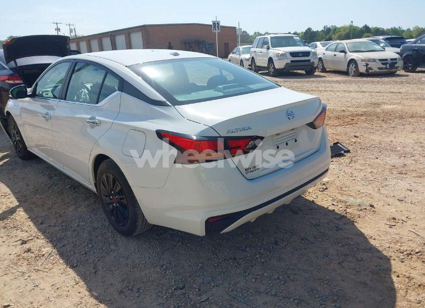 Photo 3 of 2019 Nissan Altima 2.5 S (VIN 1N4BL4BV2KC221302)