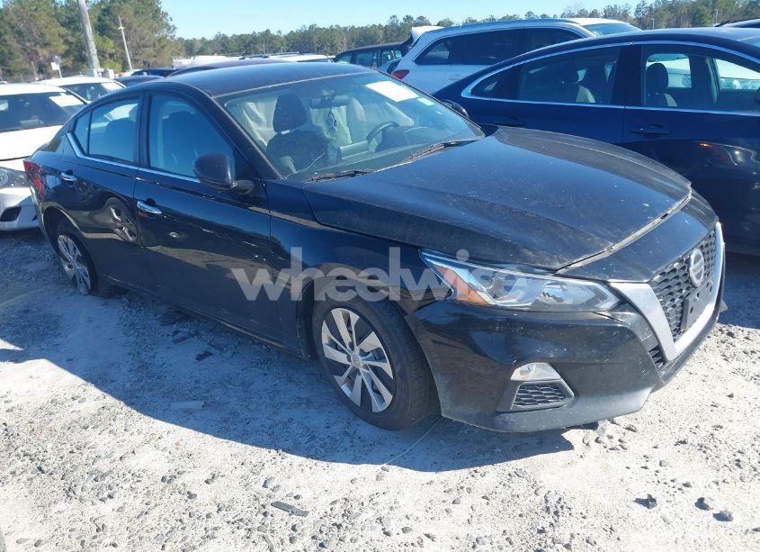 2019 Nissan Altima 2.5 S (VIN 1N4BL4BV2KC230064) main photo