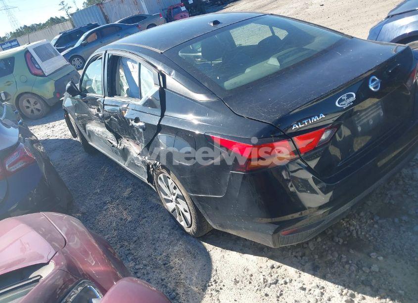 Photo 3 of 2019 Nissan Altima 2.5 S (VIN 1N4BL4BV2KC230064)