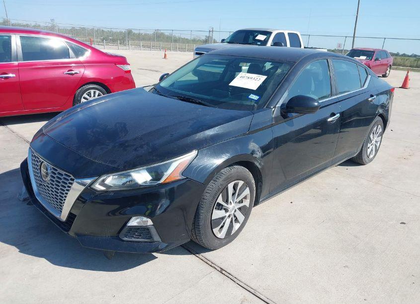 Photo 2 of 2019 Nissan Altima 2.5 S (VIN 1N4BL4BV2KC230971)