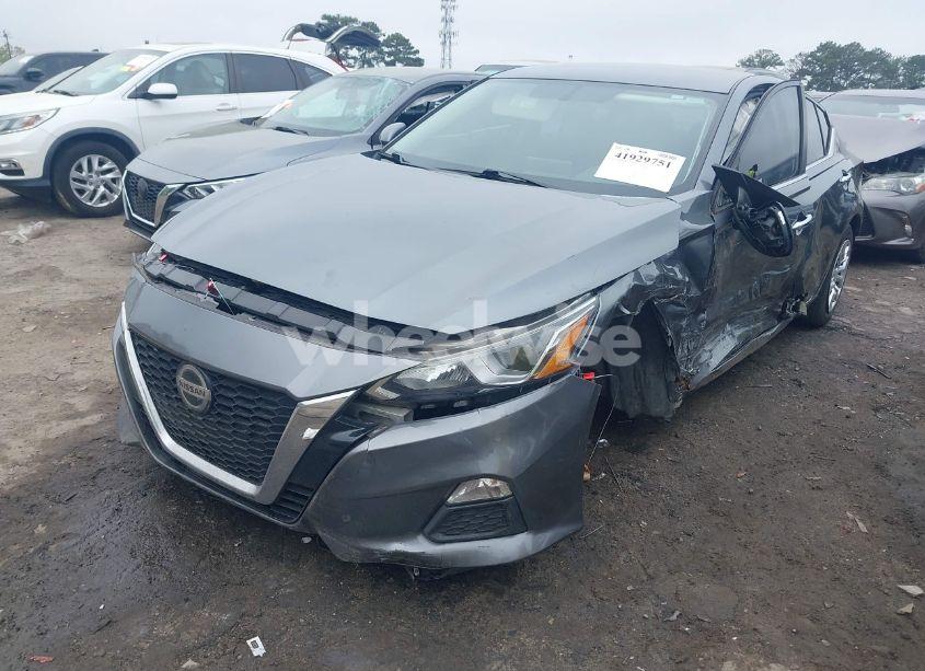Photo 2 of 2019 Nissan Altima 2.5 S (VIN 1N4BL4BV2KC233207)