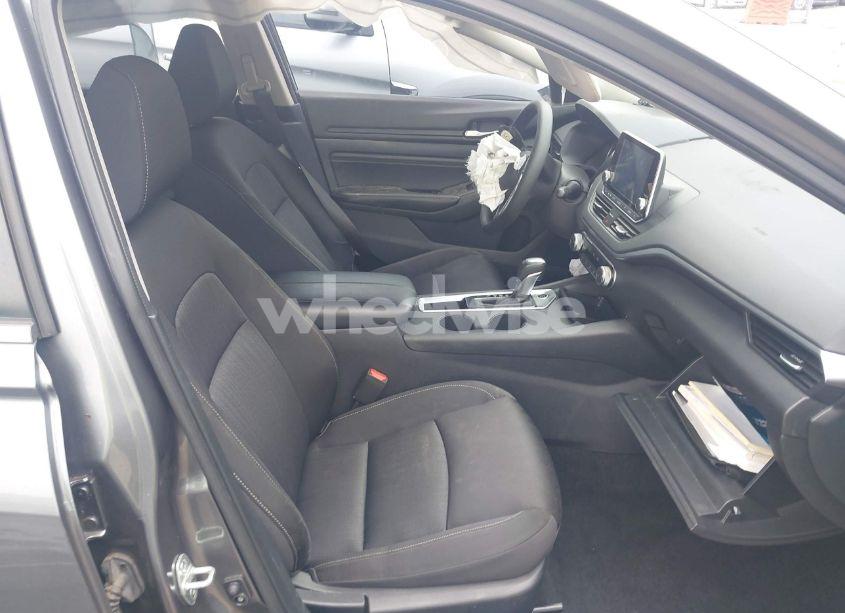 Photo 5 of 2019 Nissan Altima 2.5 S (VIN 1N4BL4BV2KC233207)