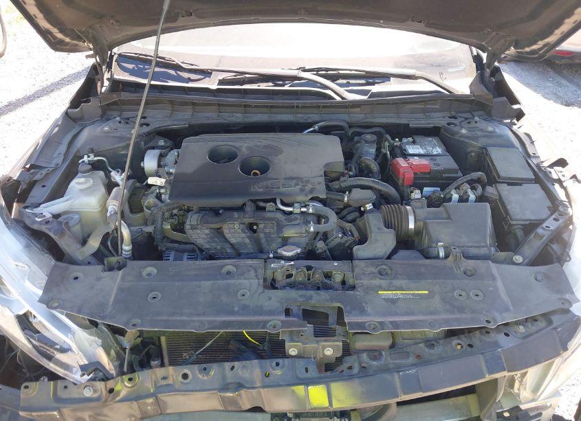 Photo 10 of 2019 Nissan Altima 2.5 S (VIN 1N4BL4BV2KC256566)