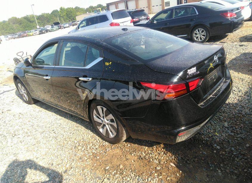 Photo 3 of 2019 Nissan Altima 2.5 S (VIN 1N4BL4BV2KC257474)