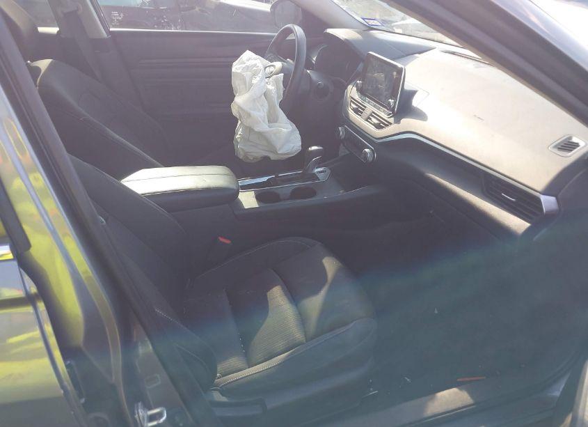 Photo 5 of 2020 Nissan Altima S FWD (VIN 1N4BL4BV2LC132363)