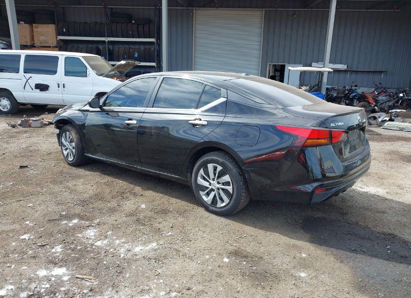 Photo 3 of 2020 Nissan Altima S FWD (VIN 1N4BL4BV2LC188089)