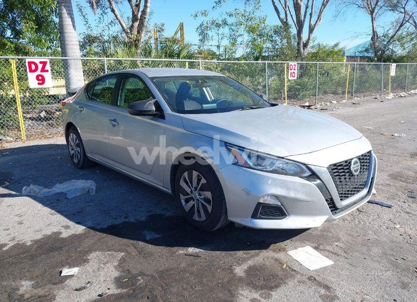 2020 Nissan Altima S FWD (VIN 1N4BL4BV2LC197150) main photo