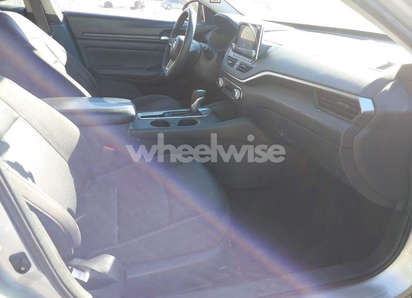 Photo 5 of 2020 Nissan Altima S FWD (VIN 1N4BL4BV2LC197150)