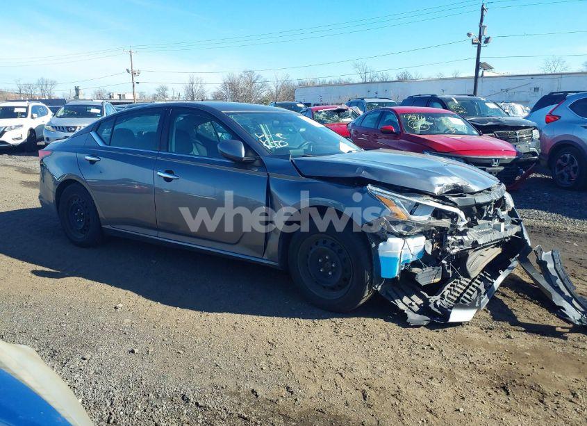 2020 Nissan Altima S FWD (VIN 1N4BL4BV2LC207577) main photo
