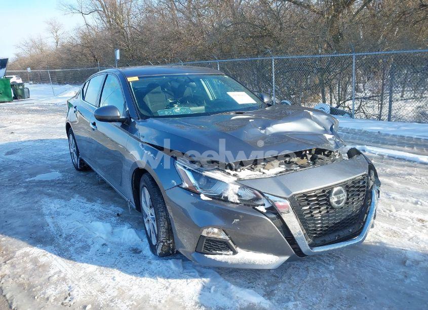 2020 Nissan Altima S FWD (VIN 1N4BL4BV2LC219390) main photo