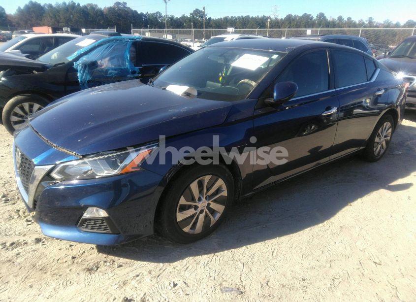 Photo 2 of 2020 Nissan Altima S FWD (VIN 1N4BL4BV2LC254124)