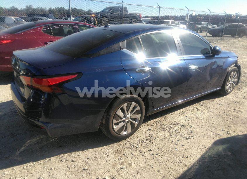 Photo 4 of 2020 Nissan Altima S FWD (VIN 1N4BL4BV2LC254124)