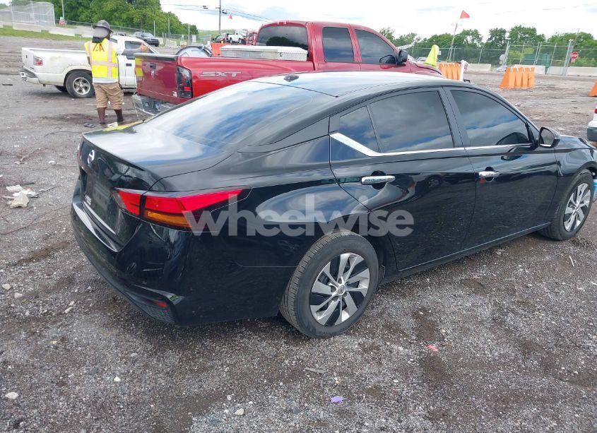 Photo 4 of 2020 Nissan Altima S FWD (VIN 1N4BL4BV2LC259758)