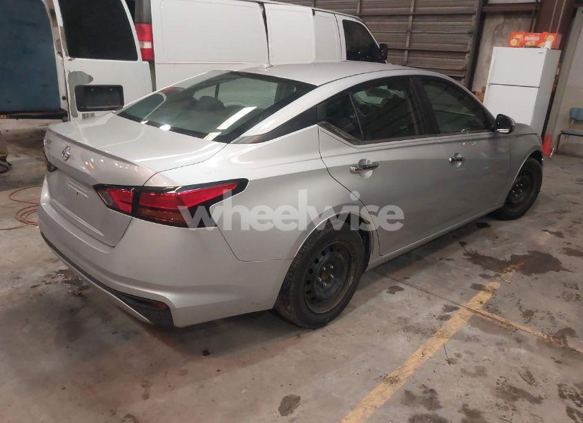 Photo 4 of 2020 Nissan Altima S FWD (VIN 1N4BL4BV2LN314116)