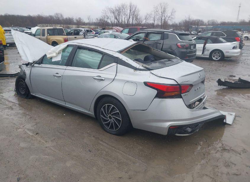 Photo 3 of 2020 Nissan Altima S FWD (VIN 1N4BL4BV2LN318473)