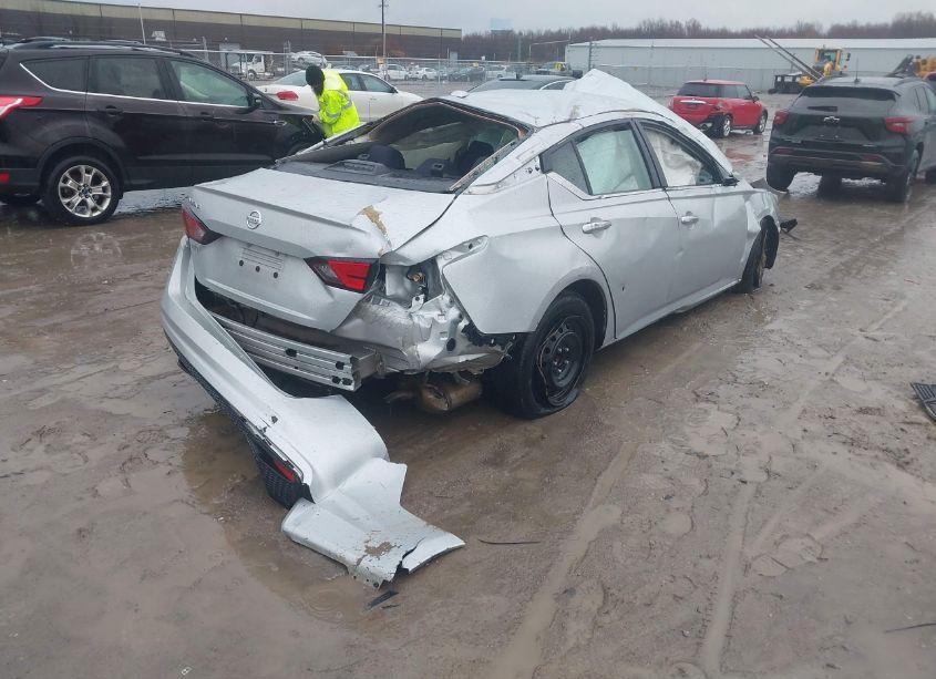 Photo 4 of 2020 Nissan Altima S FWD (VIN 1N4BL4BV2LN318473)