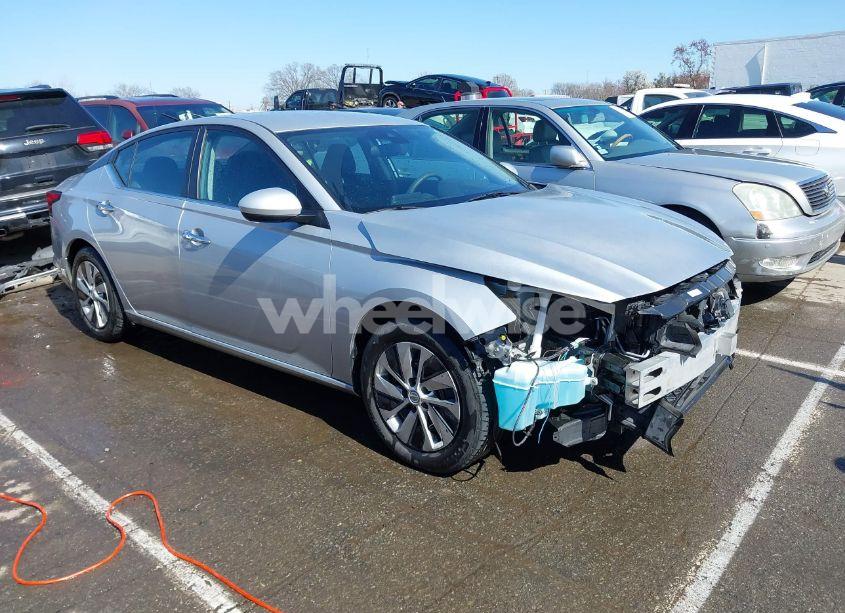 2021 Nissan Altima S FWD (VIN 1N4BL4BV2MN364984) main photo