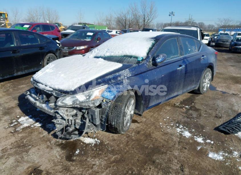 Photo 2 of 2021 Nissan Altima S FWD (VIN 1N4BL4BV2MN382725)