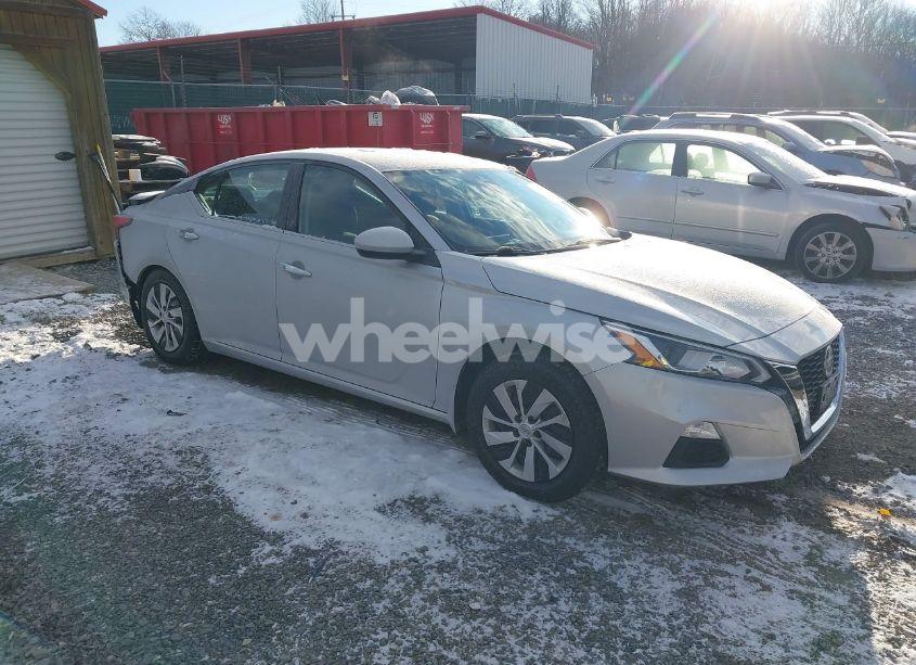 2021 Nissan Altima S FWD (VIN 1N4BL4BV2MN410958) main photo