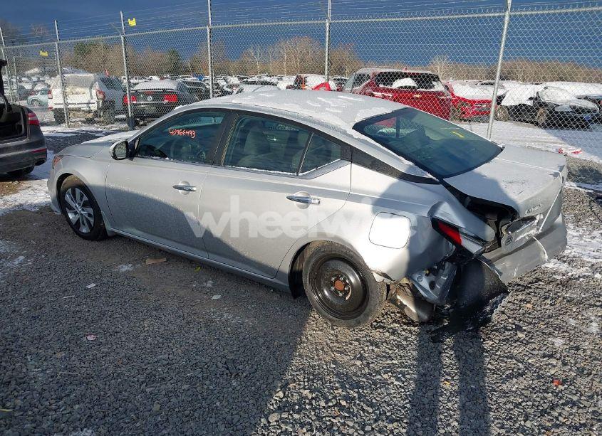 Photo 3 of 2021 Nissan Altima S FWD (VIN 1N4BL4BV2MN410958)