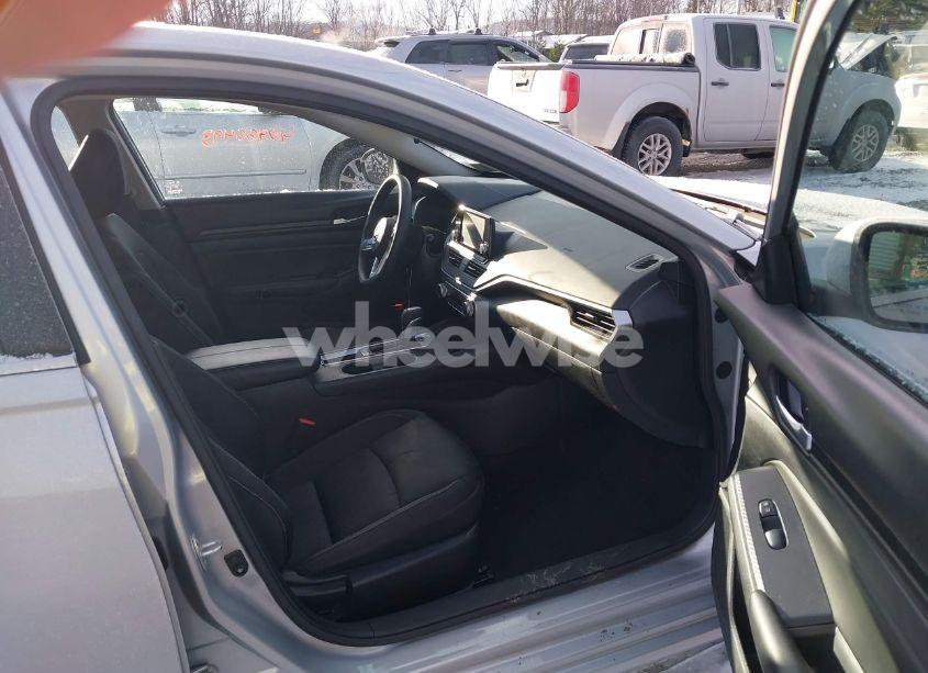 Photo 5 of 2021 Nissan Altima S FWD (VIN 1N4BL4BV2MN410958)