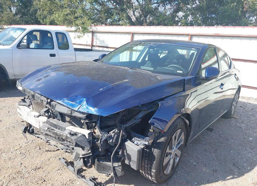 Photo 2 of 2021 Nissan Altima S FWD (VIN 1N4BL4BV2MN417490)