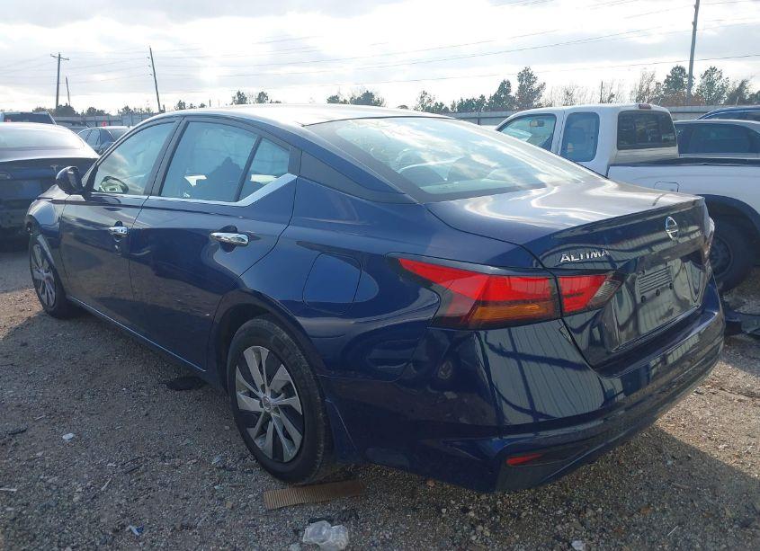 Photo 3 of 2021 Nissan Altima S FWD (VIN 1N4BL4BV2MN417490)