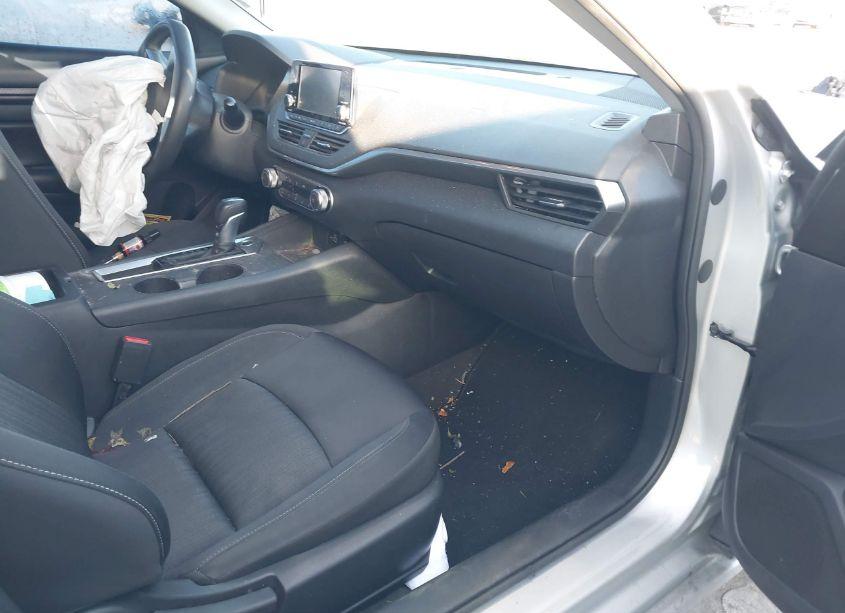 Photo 5 of 2022 Nissan Altima S FWD (VIN 1N4BL4BV2NN304009)