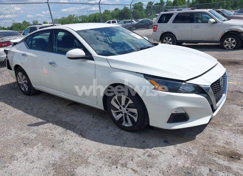 2022 Nissan Altima S FWD (VIN 1N4BL4BV2NN318038) main photo