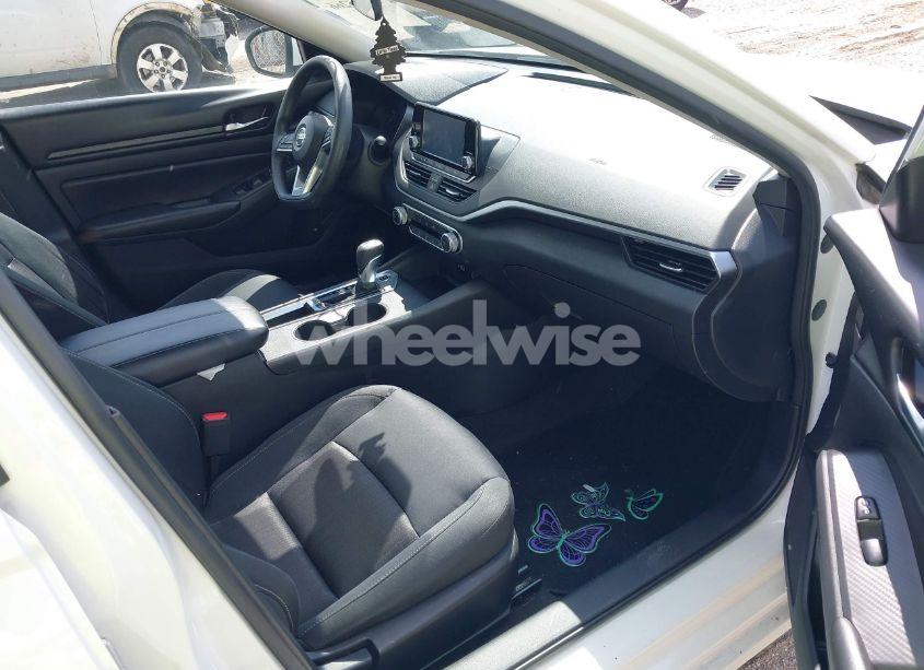 Photo 5 of 2022 Nissan Altima S FWD (VIN 1N4BL4BV2NN318038)