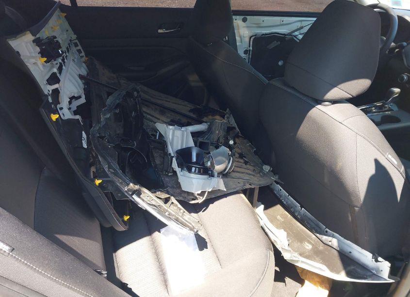 Photo 8 of 2022 Nissan Altima S FWD (VIN 1N4BL4BV2NN373623)