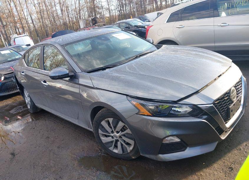 2022 Nissan Altima 2.5 S (VIN 1N4BL4BV2NN421668) main photo