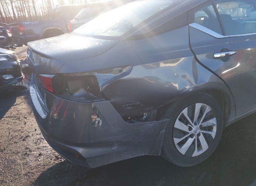 Photo 6 of 2022 Nissan Altima 2.5 S (VIN 1N4BL4BV2NN421668)