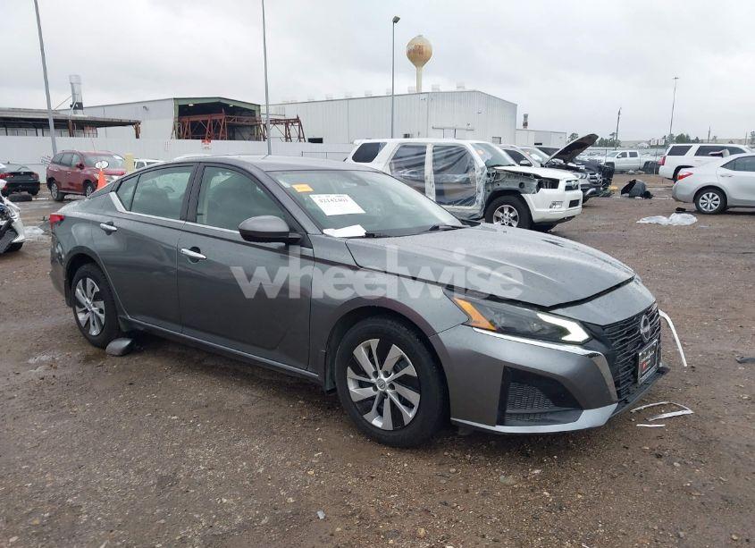 2023 Nissan Altima S FWD (VIN 1N4BL4BV2PN304742) main photo