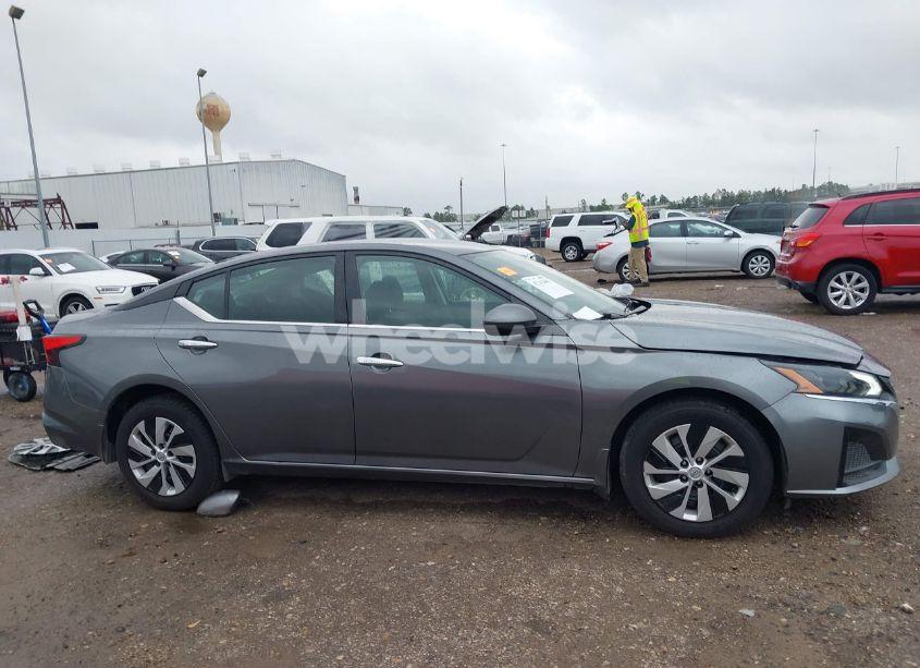 Photo 14 of 2023 Nissan Altima S FWD (VIN 1N4BL4BV2PN304742)