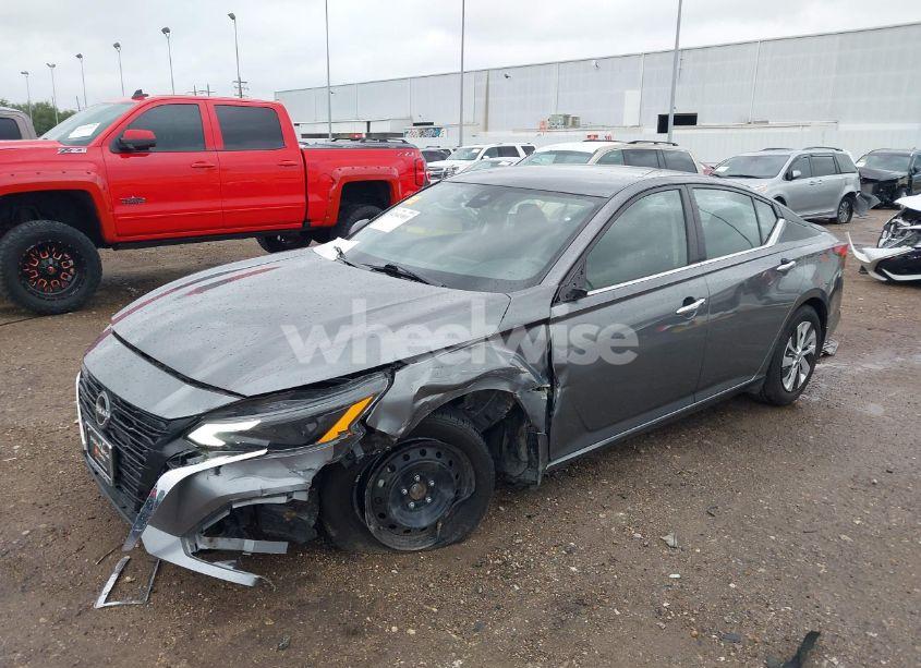 Photo 2 of 2023 Nissan Altima S FWD (VIN 1N4BL4BV2PN304742)