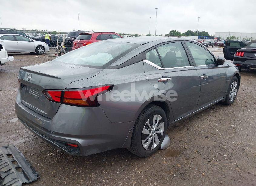 Photo 4 of 2023 Nissan Altima S FWD (VIN 1N4BL4BV2PN304742)