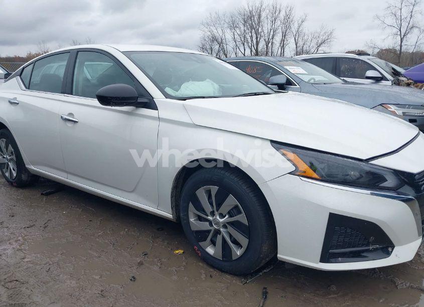 Photo 12 of 2024 Nissan Altima S FWD (VIN 1N4BL4BV2RN368802)