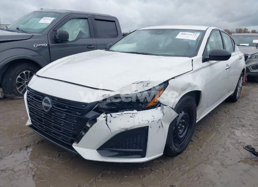 Photo 2 of 2024 Nissan Altima S FWD (VIN 1N4BL4BV2RN368802)