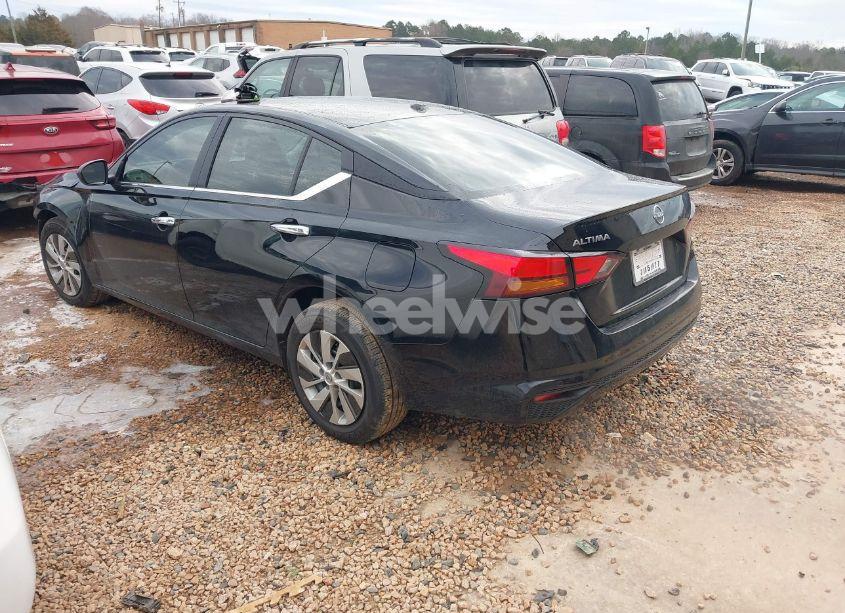 Photo 3 of 2025 Nissan Altima S FWD (VIN 1N4BL4BV2SN330671)