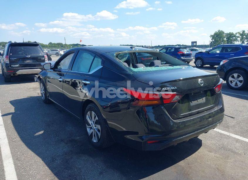 Photo 3 of 2019 Nissan Altima 2.5 S (VIN 1N4BL4BV3KC134833)